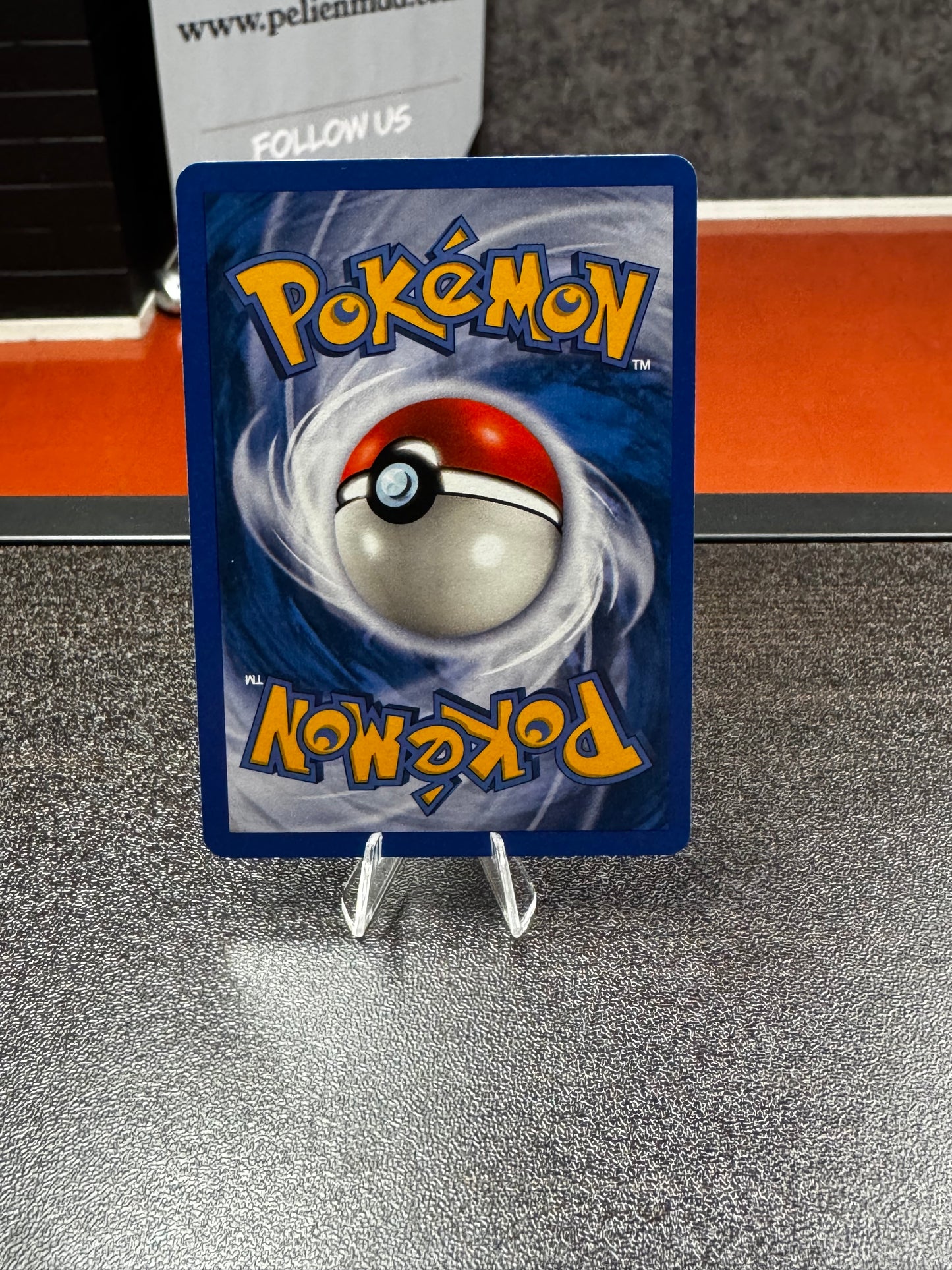 Machop 74/144 - Skyridge