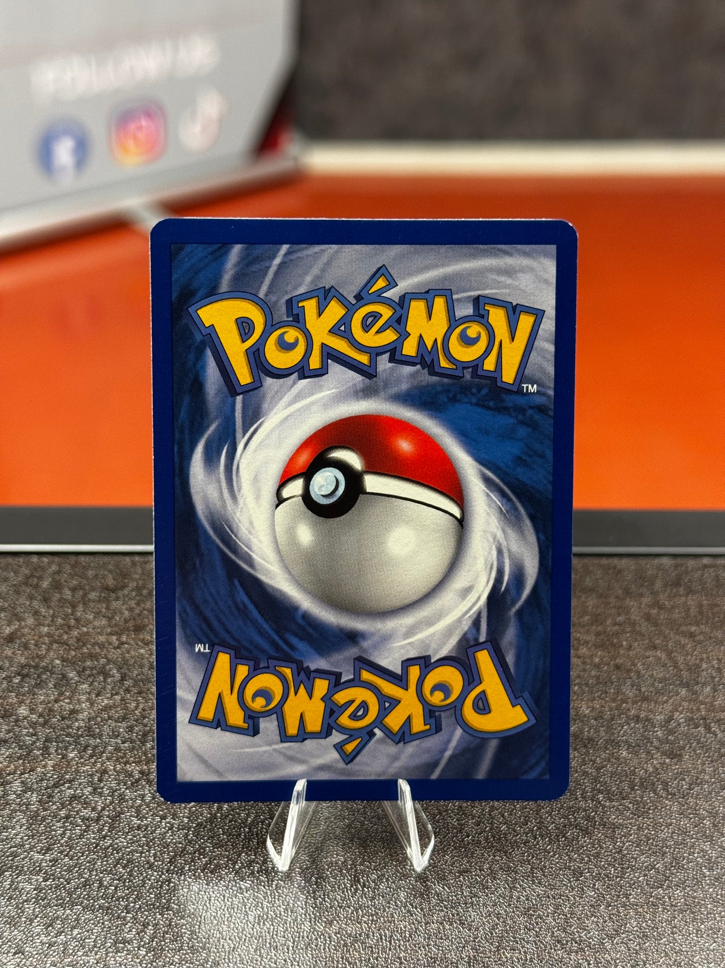 Squirtle 63/102 - Base Set